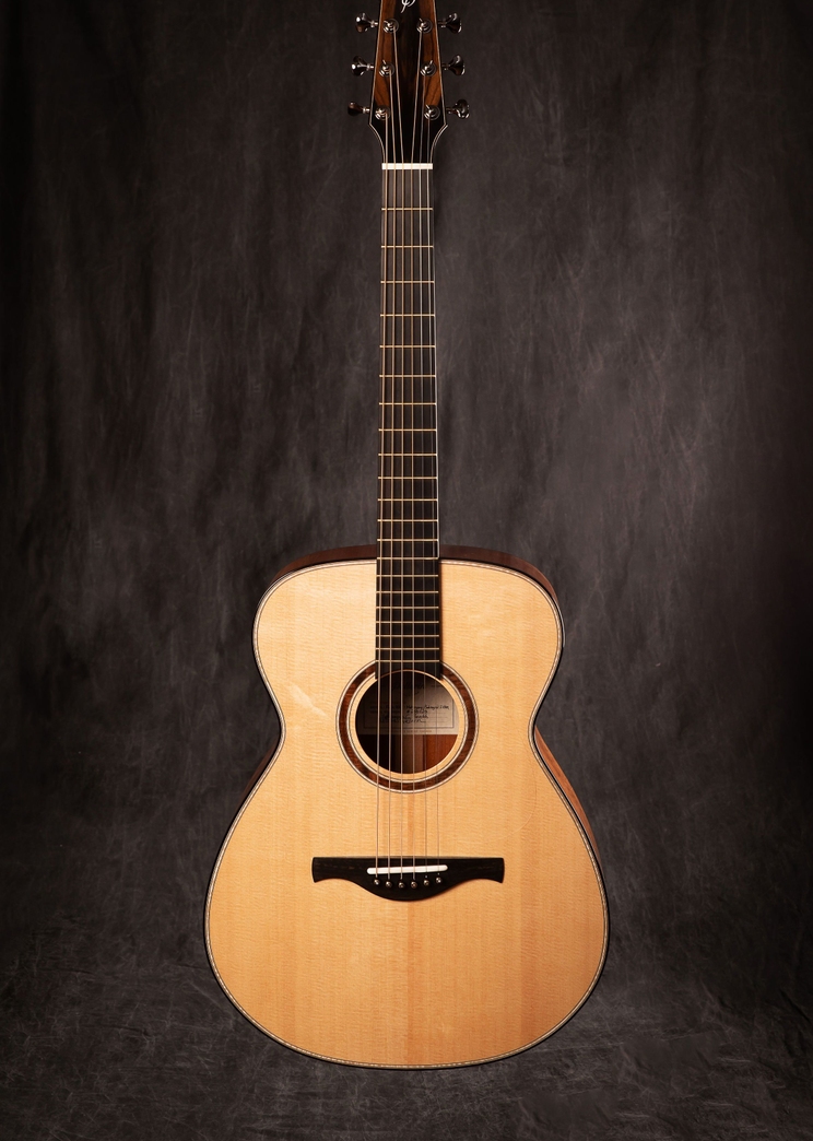 Folk 000 Mahogany-Sitka